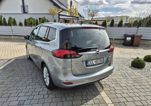 Opel Zafira cena 35500 przebieg: 166000, rok produkcji 2015 z Głogów małe 352